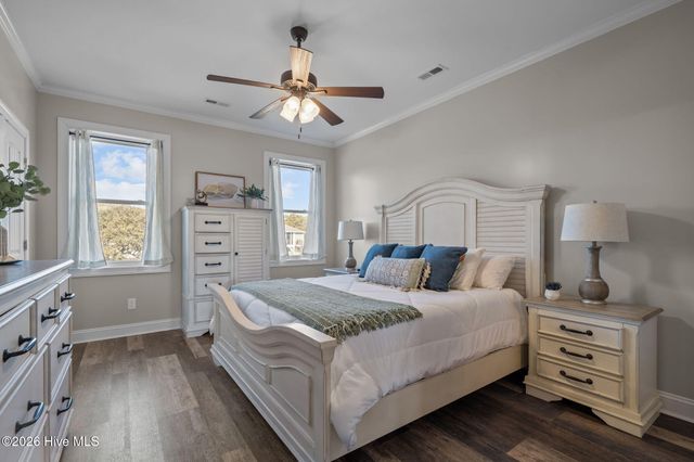 10522 Island Circle, Emerald Isle, NC 28594