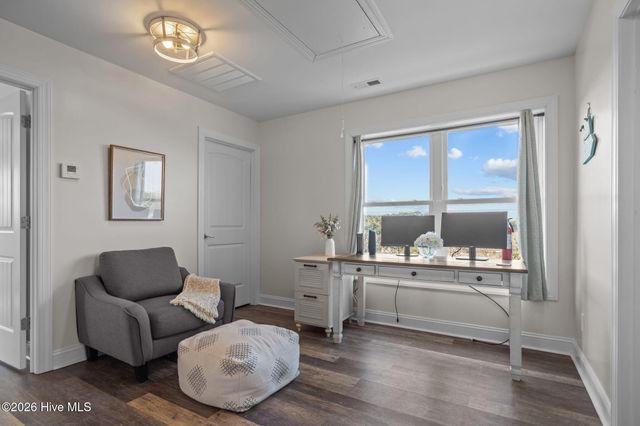 10522 Island Circle, Emerald Isle, NC 28594