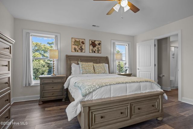 10522 Island Circle, Emerald Isle, NC 28594