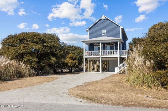 10522 Island Circle, Emerald Isle, NC 28594