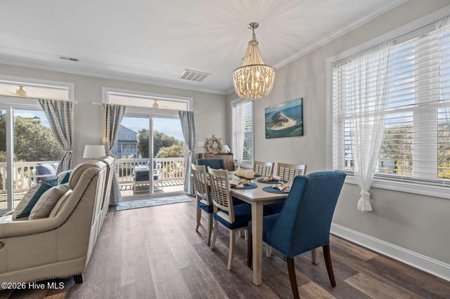 10522 Island Circle, Emerald Isle, NC 28594