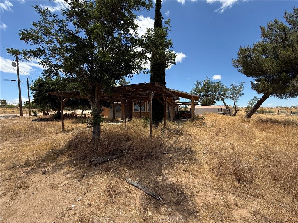 Image 13 of property listing at 11744 Wagon Wheel, Victorville, CA 92392