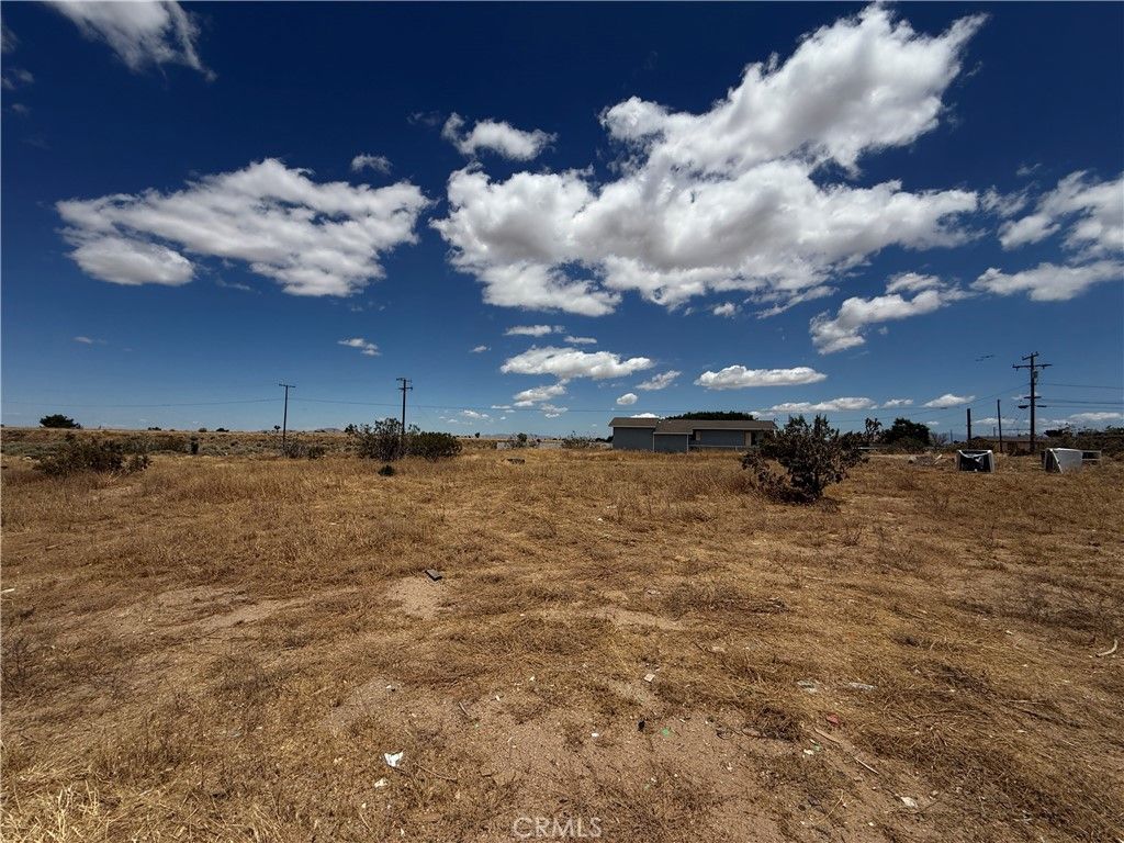 Image 17 of property listing at 11744 Wagon Wheel, Victorville, CA 92392
