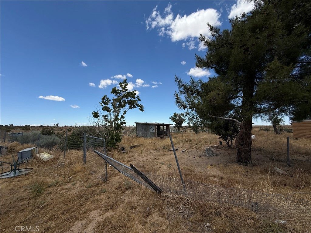 Image 22 of property listing at 11744 Wagon Wheel, Victorville, CA 92392