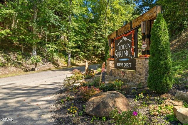 1503 Turkey Trot Way, Sevierville, TN 37876