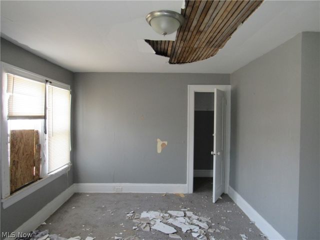 13208 Maplerow Avenue, Garfield Heights, OH 44105