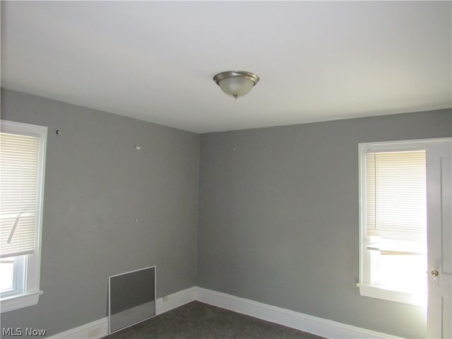 13208 Maplerow Avenue, Garfield Heights, OH 44105