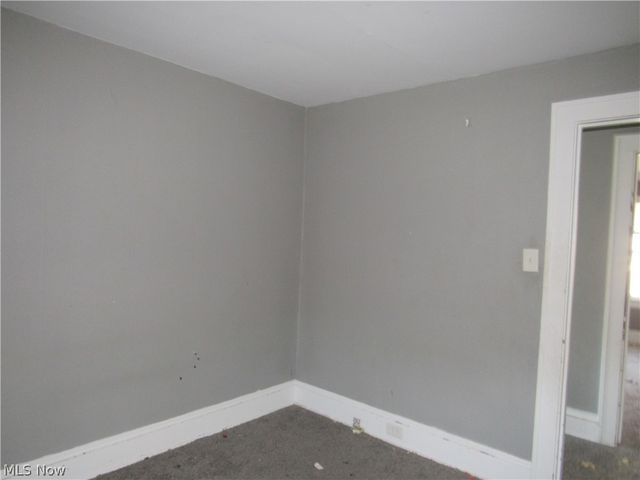 13208 Maplerow Avenue, Garfield Heights, OH 44105