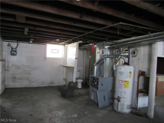 13208 Maplerow Avenue, Garfield Heights, OH 44105