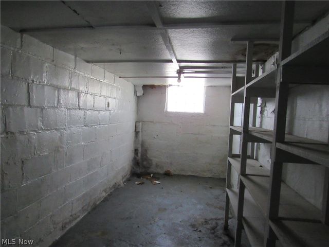 13208 Maplerow Avenue, Garfield Heights, OH 44105