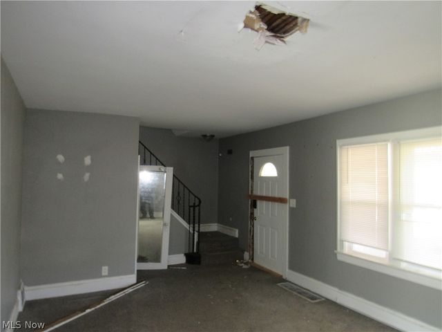 13208 Maplerow Avenue, Garfield Heights, OH 44105