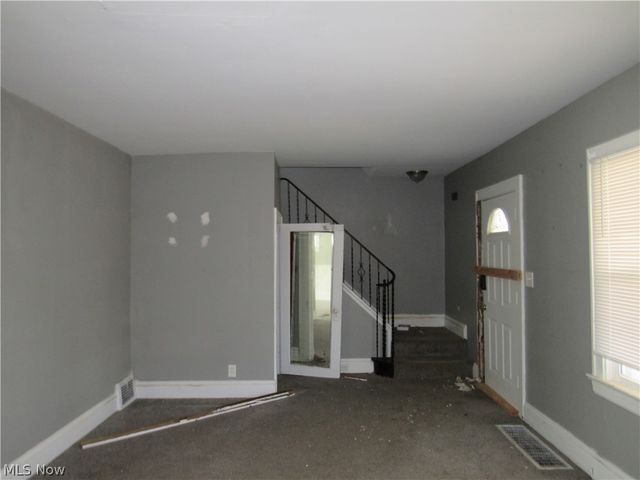 13208 Maplerow Avenue, Garfield Heights, OH 44105