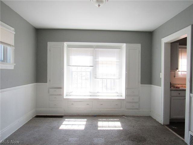 13208 Maplerow Avenue, Garfield Heights, OH 44105