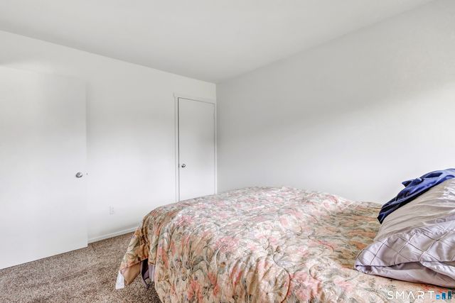 85 Viscount Drive 2E, Milford, CT 06460