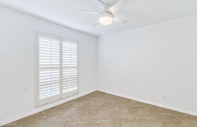 233 Palm DR 233-1, Naples, FL 34112