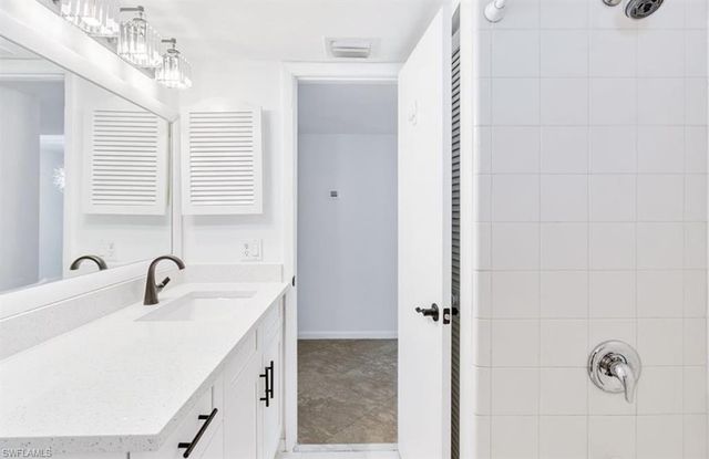 233 Palm DR 233-1, Naples, FL 34112