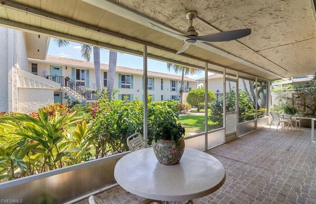 233 Palm DR 233-1, Naples, FL 34112
