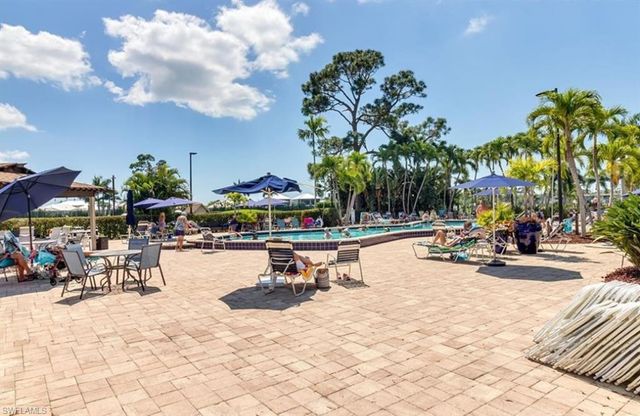 233 Palm DR 233-1, Naples, FL 34112