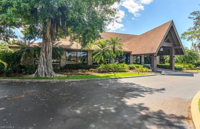 233 Palm DR 233-1, Naples, FL 34112