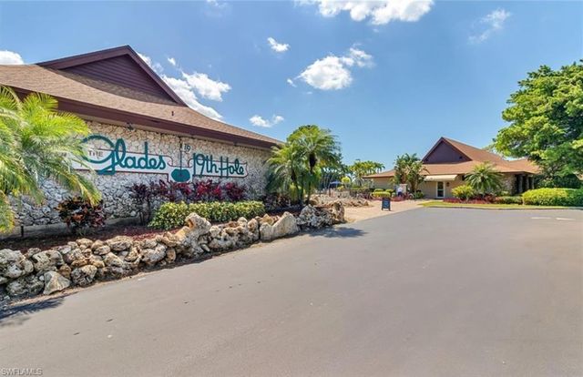 233 Palm DR 233-1, Naples, FL 34112