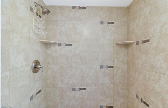 233 Palm DR 233-1, Naples, FL 34112