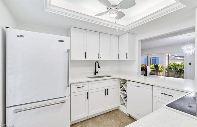 233 Palm DR 233-1, Naples, FL 34112