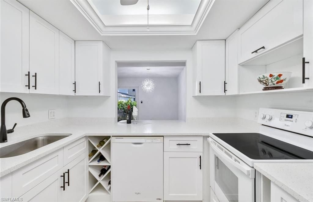 233 Palm DR 233-1, Naples, FL 34112