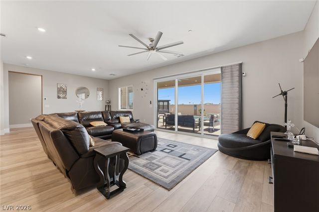 5241 Brayden Court, Las Vegas, NV 89131