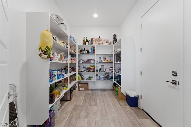 5241 Brayden Court, Las Vegas, NV 89131