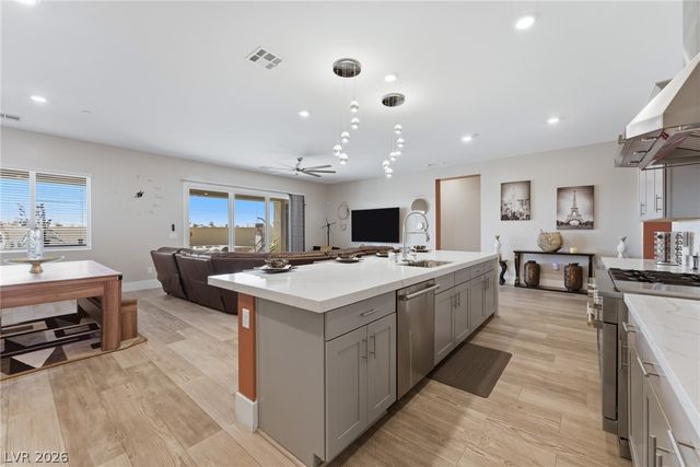 5241 Brayden Court, Las Vegas, NV 89131