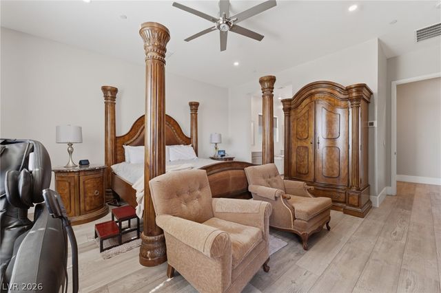 5241 Brayden Court, Las Vegas, NV 89131