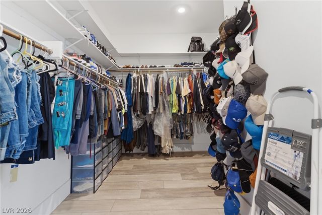 5241 Brayden Court, Las Vegas, NV 89131