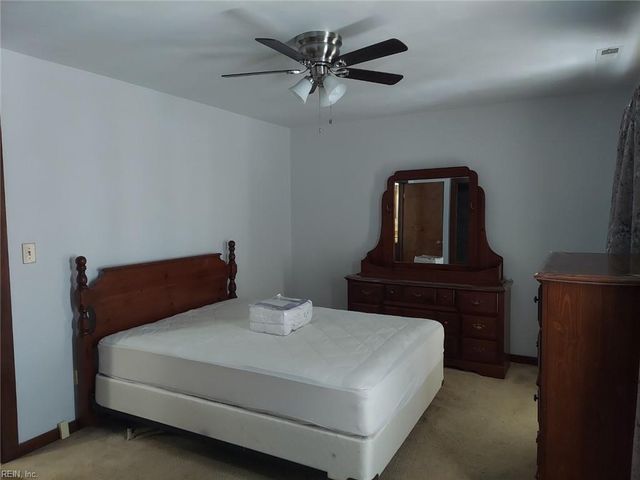 318 Washington St Apt D, Portsmouth, VA 23704