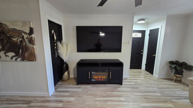 1415 Gillette Street, Dallas, TX 75217