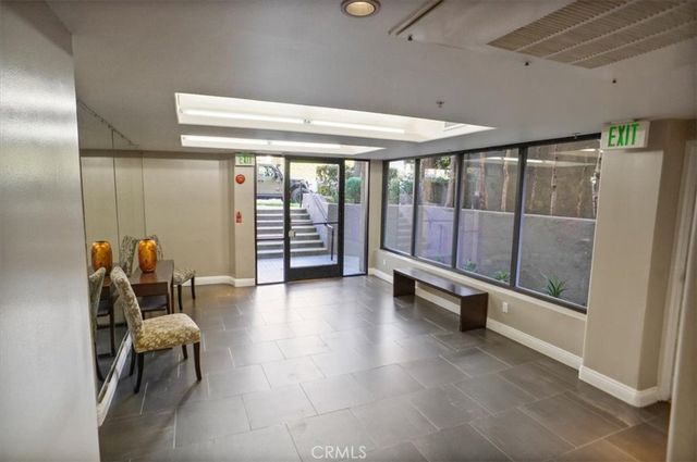 1819 Holmby Avenue 104, Los Angeles, CA 90025