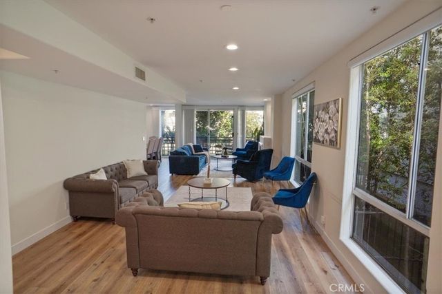 1819 Holmby Avenue 104, Los Angeles, CA 90025