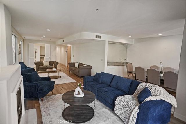 1819 Holmby Avenue 104, Los Angeles, CA 90025