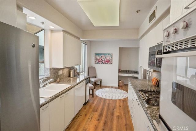 1819 Holmby Avenue 104, Los Angeles, CA 90025