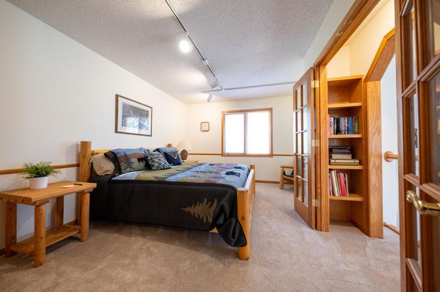 13274 Huntington Drive, Apple Valley, MN 55124