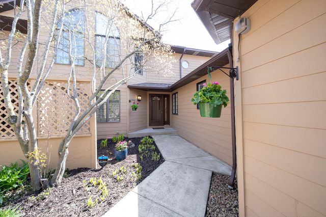 13274 Huntington Drive, Apple Valley, MN 55124