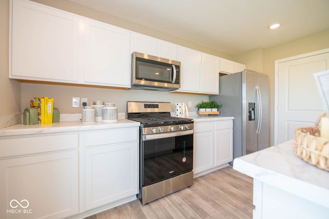 6817 Levant Lane, Indianapolis, IN 46221