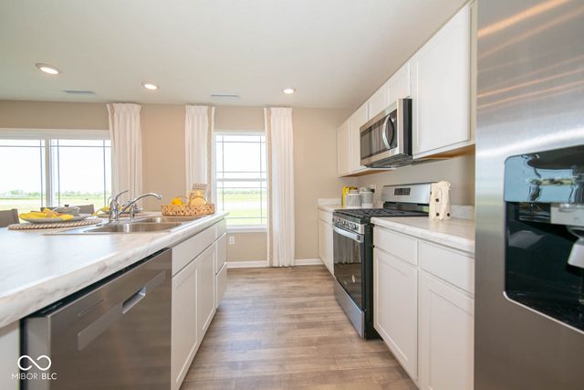 6817 Levant Lane, Indianapolis, IN 46221