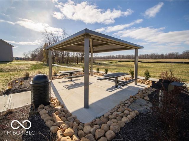 6817 Levant Lane, Indianapolis, IN 46221