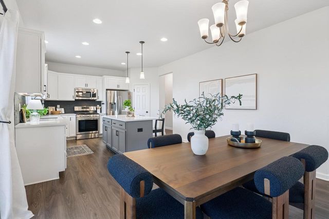 W139N6328 Bridal Wreath LANE, Menomonee Falls, WI 53051