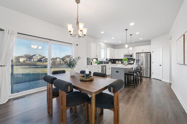 W139N6328 Bridal Wreath LANE, Menomonee Falls, WI 53051