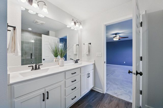 W139N6328 Bridal Wreath LANE, Menomonee Falls, WI 53051