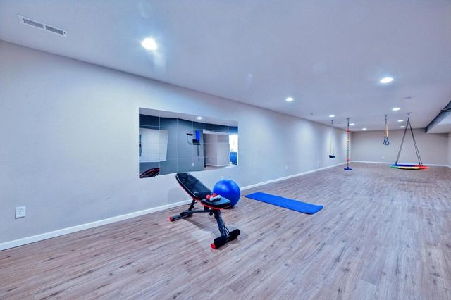 W139N6328 Bridal Wreath LANE, Menomonee Falls, WI 53051