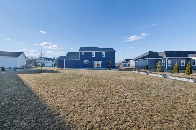 W139N6328 Bridal Wreath LANE, Menomonee Falls, WI 53051