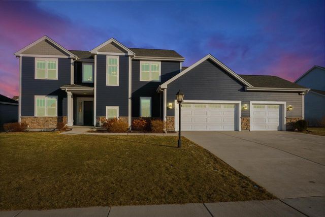 W139N6328 Bridal Wreath LANE, Menomonee Falls, WI 53051