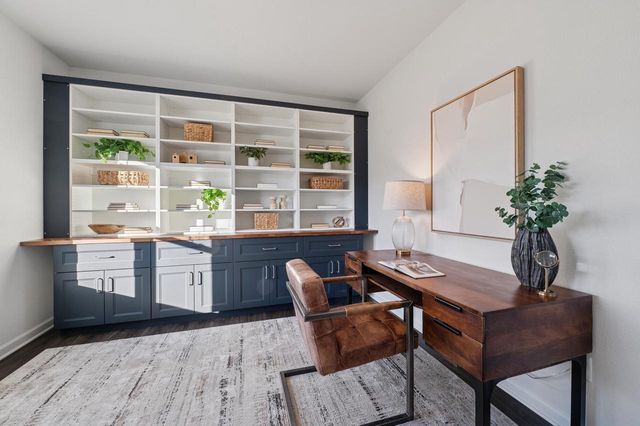 W139N6328 Bridal Wreath LANE, Menomonee Falls, WI 53051